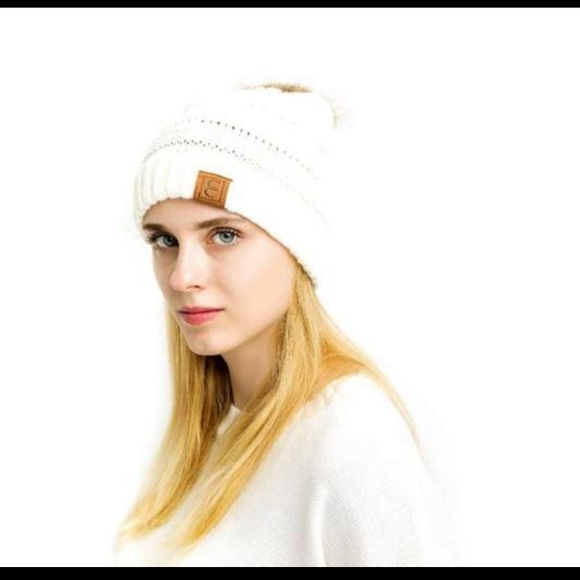 CC Chic Accessories - NEW CC CHIC Pom Pom Beanie